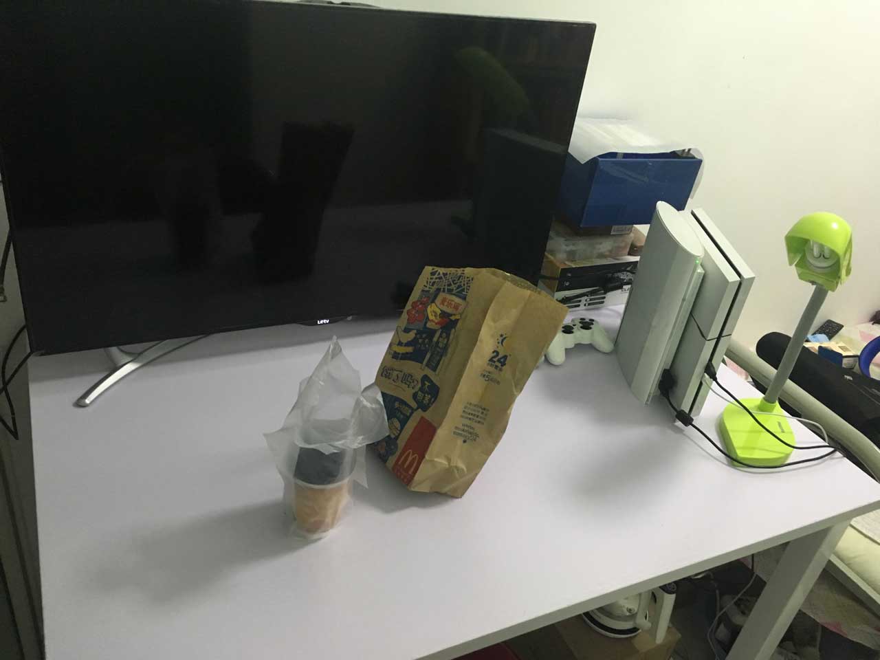 在延静里的出租屋
