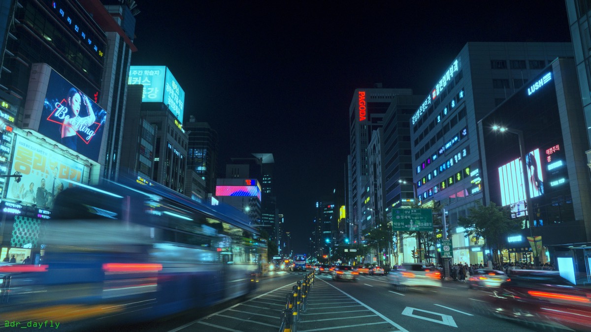 in the Middle of the City by Dr_Dayfly